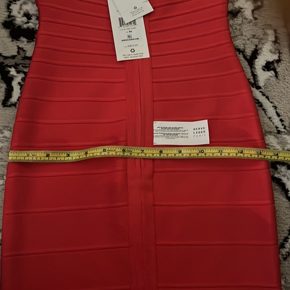 Herve Leger red bandage dress with bottom ruffle midi lendth XS sweetheart neck - Picture 9 of 10